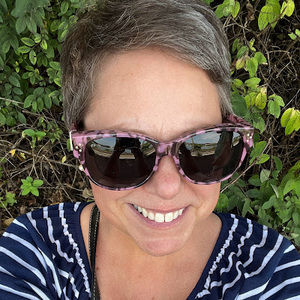 Meet your Posher, Lavera